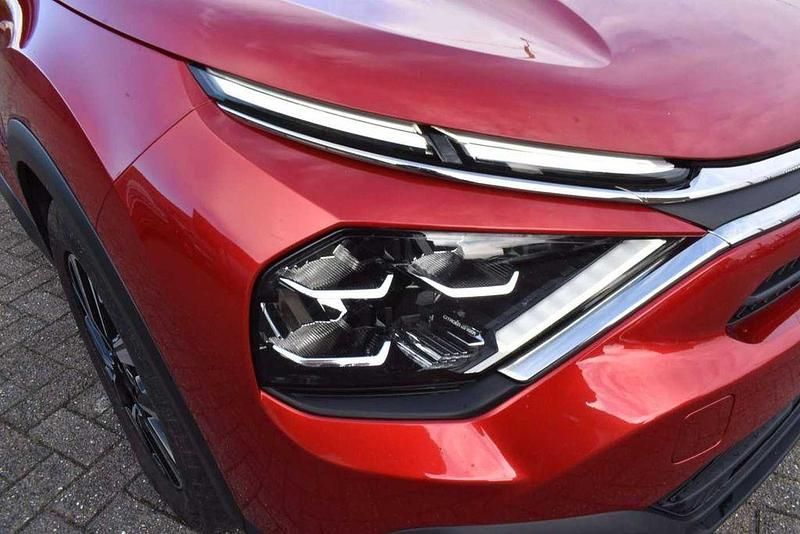 Gebraucht Citroën C4 Shine 110 PS (80 kW) 2022 Rot Limousine