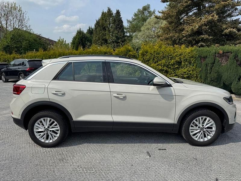Gebraucht VW T-Roc Life 110 PS (80 kW) 2023 Grau SUV