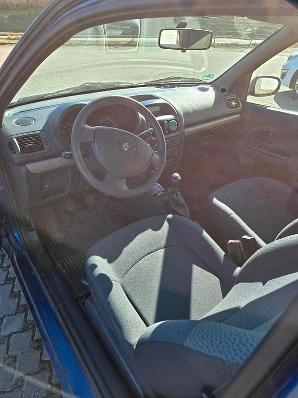 Gebraucht Renault Clio II 75 PS (55 kW) 2005 Blau Kleinwagen