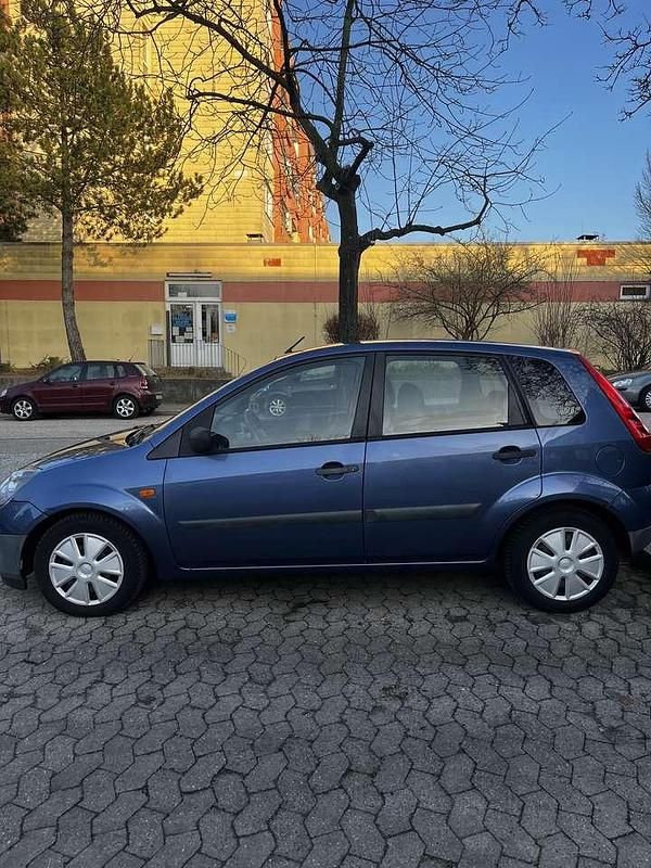 Gebraucht Ford Fiesta 60 PS (44 kW) 2005 Kleinwagen