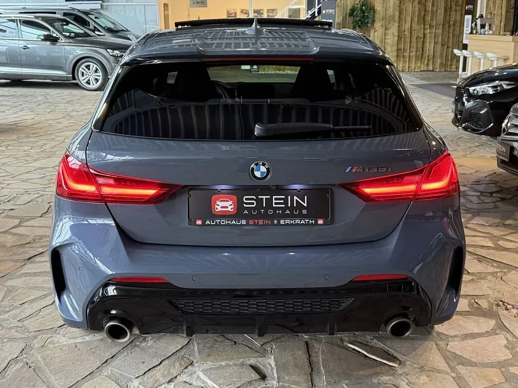 Używany BMW M135 Performance 306 KM (225 kW) 2021 Szary Hatchback