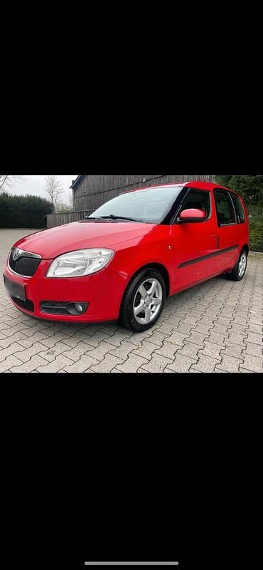 Rot Gebraucht 2009 Skoda Roomster Limousine | 5.000 € (Etwas zu teuer) - Bild 1/4