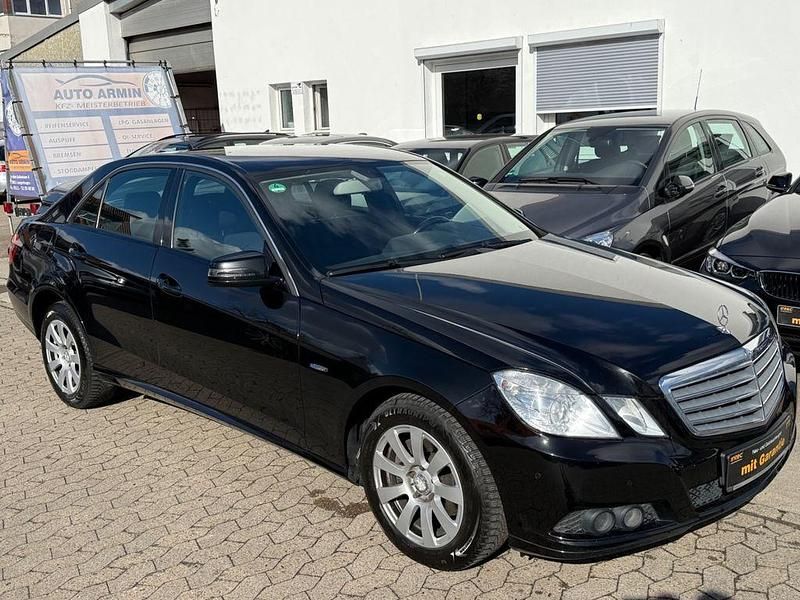 Gebraucht Mercedes E220 170 PS (125 kW) 2010 Schwarz Limousine
