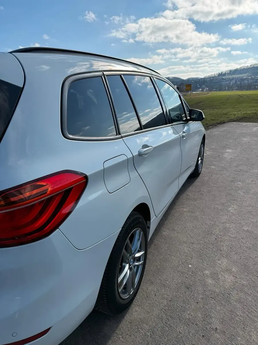 Gebraucht BMW 218 Gran Tourer 150 PS (110 kW) 2017 Weiß Van / Kleinbus