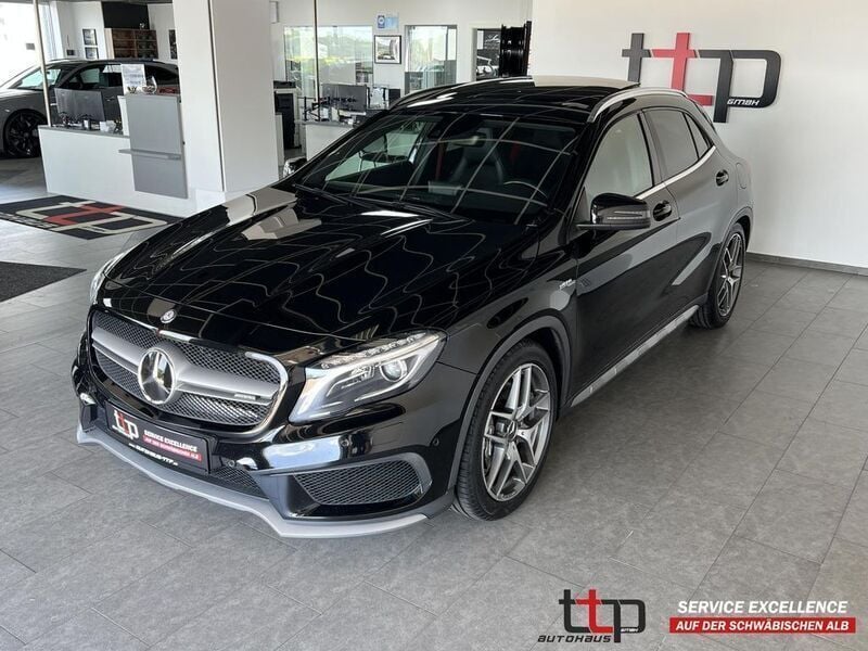 Kosmosschwarz metalliclack Gebraucht 2015 Mercedes GLA45 AMG AMG SUV | 23.790 € (Fairer Preis) - Bild 1/4