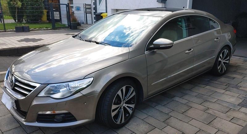 Gebraucht VW Passat 160 PS (117 kW) 2010 Braun Coupé