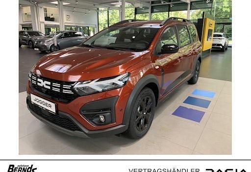 Neu Dacia Jogger Extreme 141 PS (103 kW) 2025 Terracottabraun (metallic) Van / Kleinbus