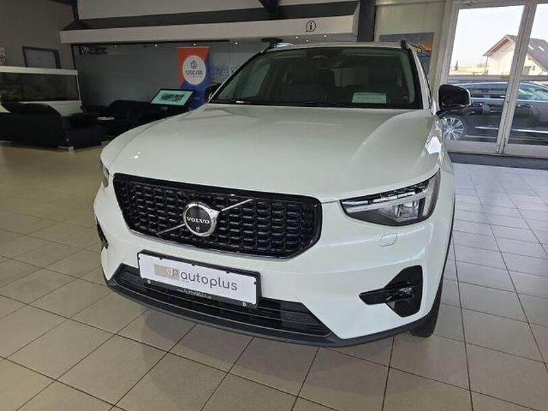 Gebraucht Volvo XC40 Ultimate 197 PS (144 kW) 2024 Weiß SUV