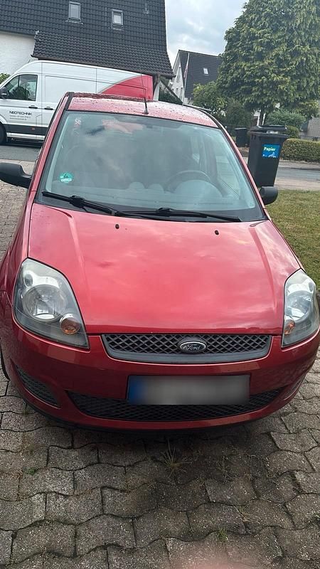 Gebraucht Ford Fiesta 80 PS (58 kW) 2007 Rot Kleinwagen