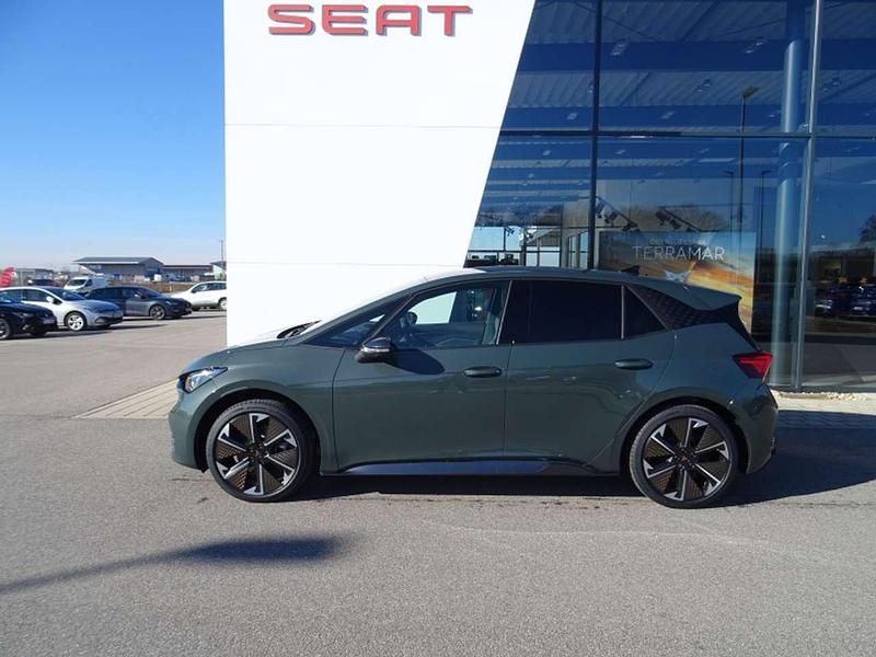 Dark forest green (metallic) Neu 2025 Cupra Born VZ Kleinwagen | 49.720 € (Fairer Preis) - Bild 1/4
