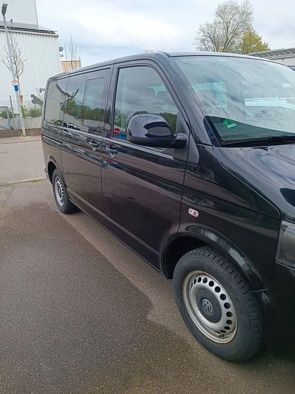 Second-hand VW T5 Startline 140 CP (102 kW) 2014 Negru Van