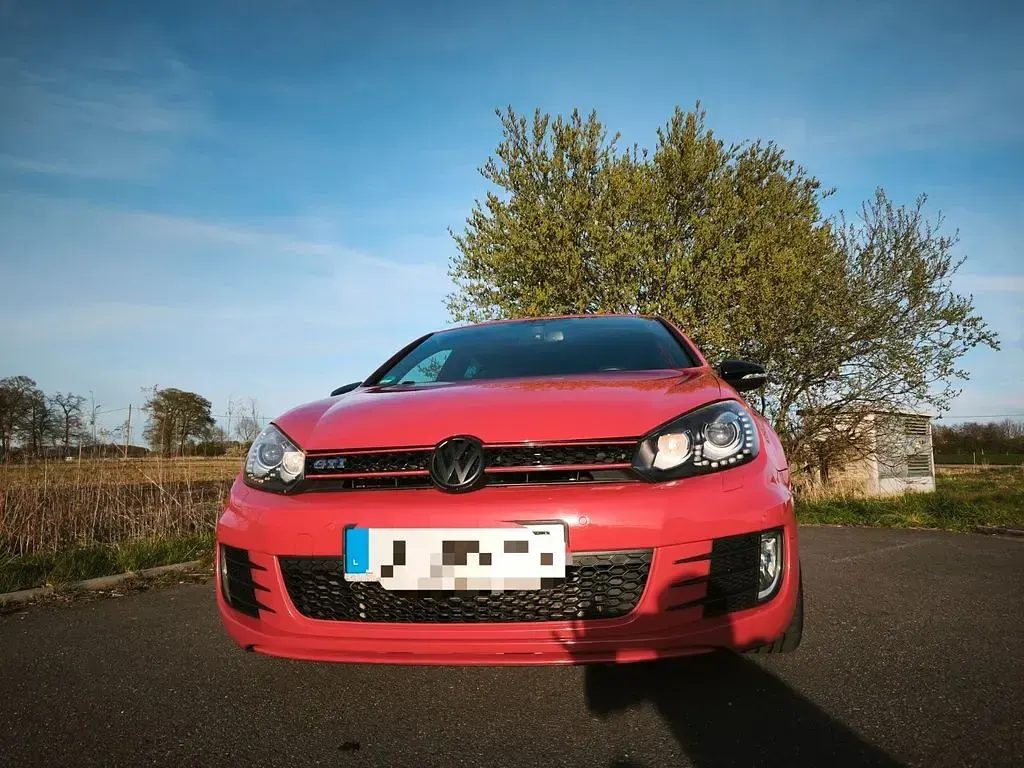 Gebraucht VW Golf VI GTI 211 PS (155 kW) 2011 Rot Kleinwagen