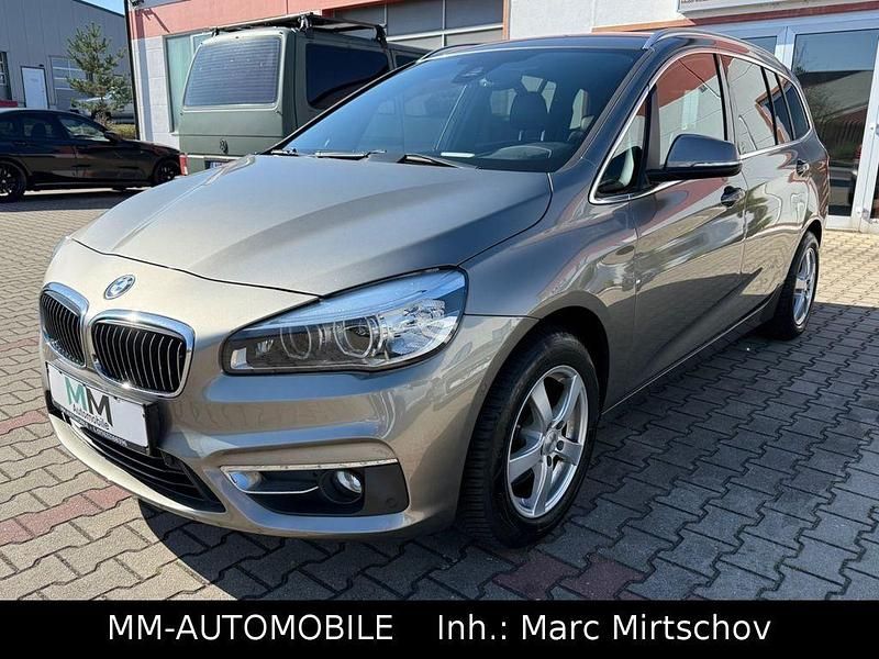 Gebraucht BMW 218 Luxury Line 150 PS (110 kW) 2015 Platinsilber metallic Van / Kleinbus