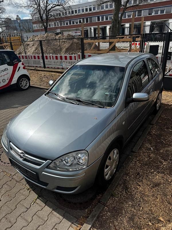 Usata Opel Corsa 60 CV (44 kW) 2005 Utilitaria