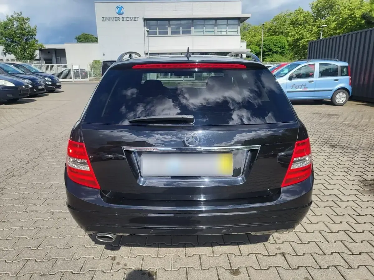 Gebraucht Mercedes C220 170 PS (125 kW) 2012 Schwarz Kombi