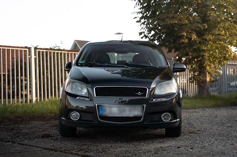 Schwarz Gebraucht 2011 Chevrolet Aveo Sport Limousine | 1.500 € (Guter Preis) - Bild 1/4