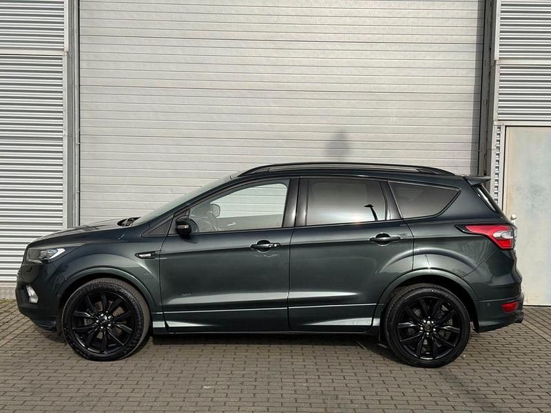 Gebraucht Ford Kuga ST-Line 179 PS (131 kW) 2019 Grün SUV