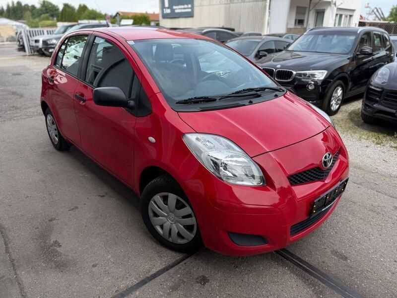 Gebraucht Toyota Yaris 69 PS (50 kW) 2009 Rot Kleinwagen