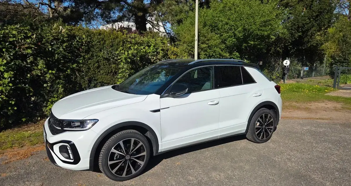 Gebraucht VW T-Roc R-line 150 PS (110 kW) 2023 Weiß SUV