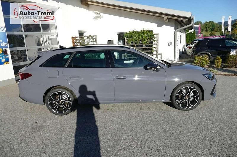 Neu Cupra Leon 150 PS (110 kW) 2025 Graphene grau Kombi