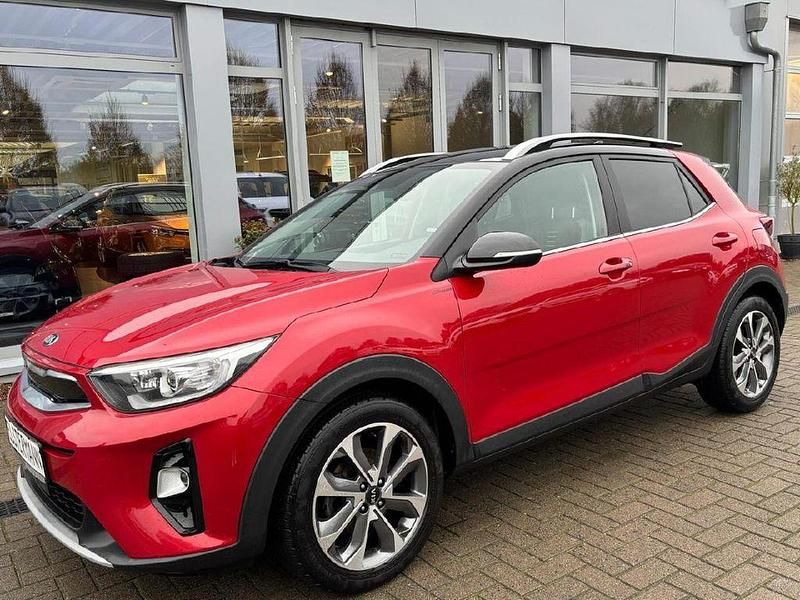 Rot Gebraucht 2020 Kia Stonic Spirit SUV | 14.800 € (Fairer Preis) - Bild 1/4