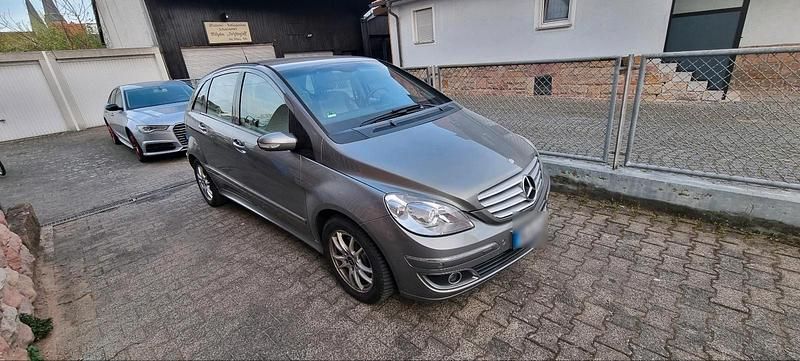 Gebraucht Mercedes B200 140 PS (102 kW) 2006 Van / Kleinbus