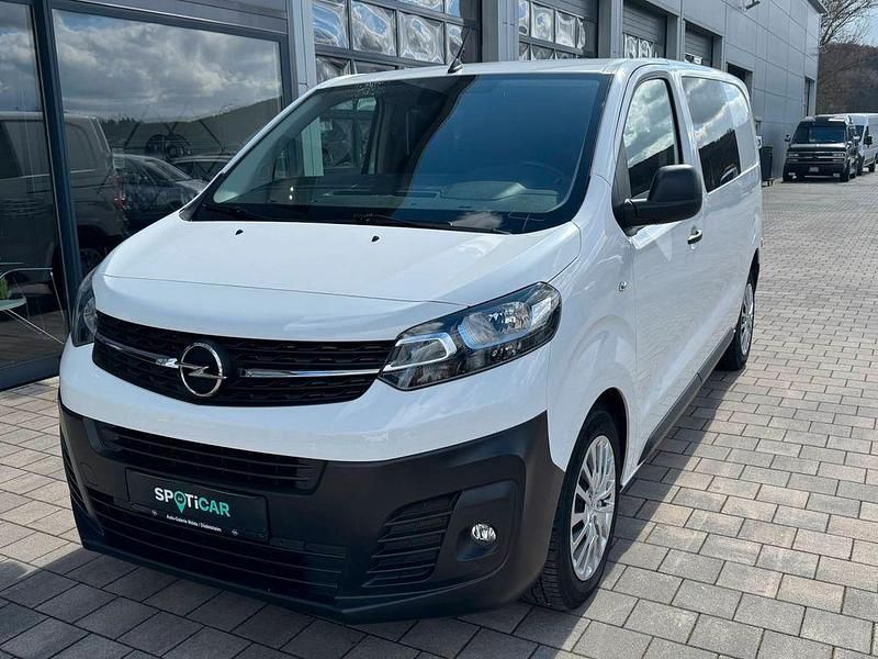 Gebraucht Opel Vivaro 150 PS (110 kW) 2021 Weiß Van / Kleinbus