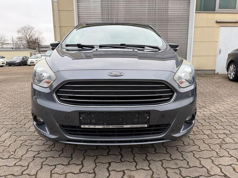 Grau Gebraucht 2017 Ford Ka Plus Cool & Sound Edition Kleinwagen | 7.499 € (Guter Preis) - Bild 1/4
