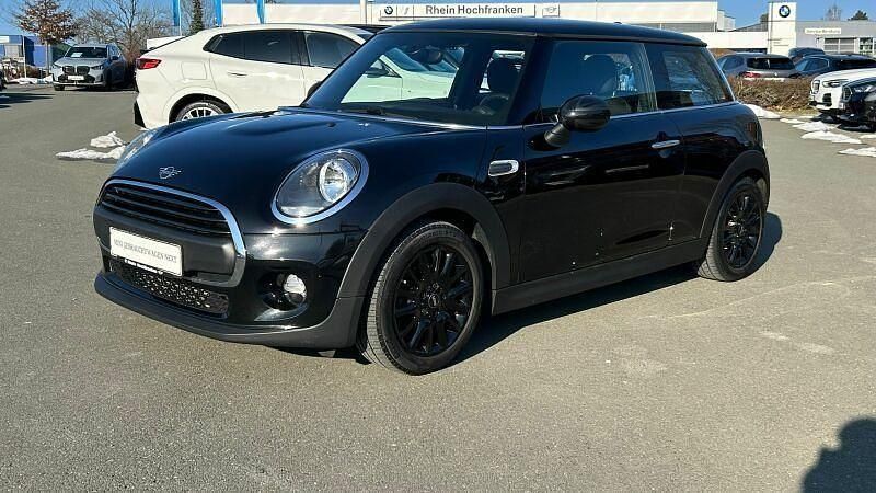 Gebraucht Mini ONE Pepper 102 PS (75 kW) 2019 Midnight black metallic Kleinwagen