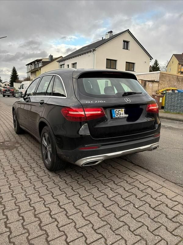 Gebraucht Mercedes GLC220 170 PS (125 kW) 2015 Schwarz SUV