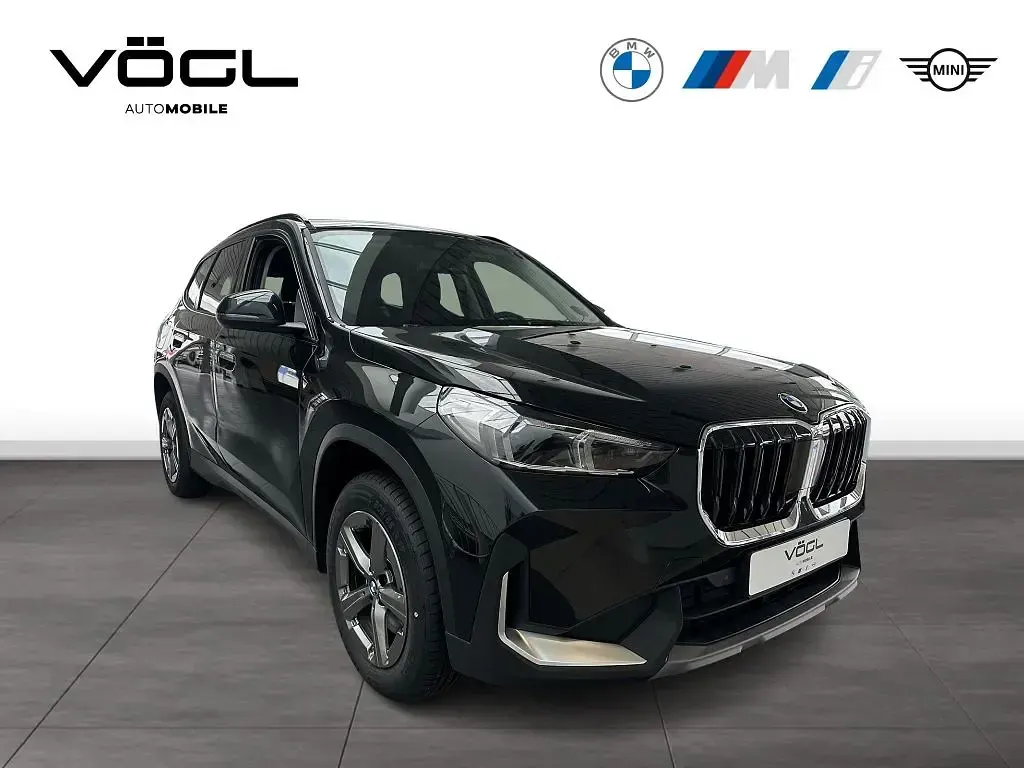 Neu BMW X1 156 PS (114 kW) 2026 Black sapphire SUV
