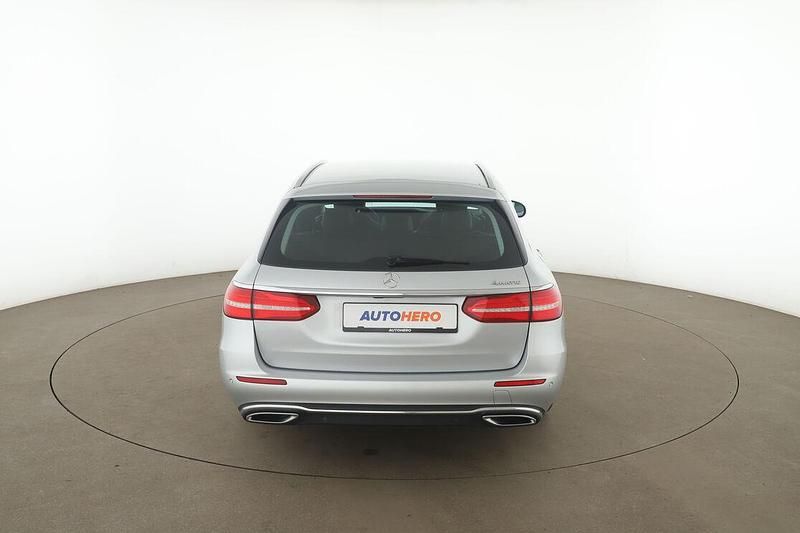 Second-hand Mercedes E220 Avantgarde 2017 Argintiu Break