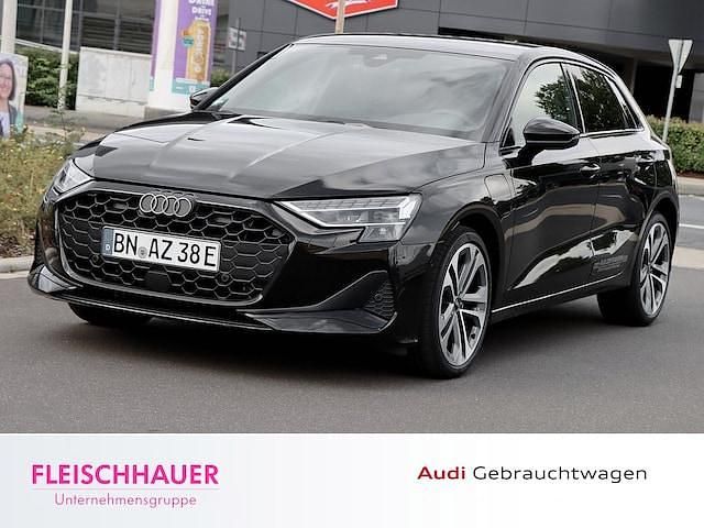 Mythosschwarz metallic Gebraucht 2025 Audi A3 Sportback e-tron Advanced Plus Kleinwagen | 40.980 € (Etwas zu teuer) - Bild 1/4