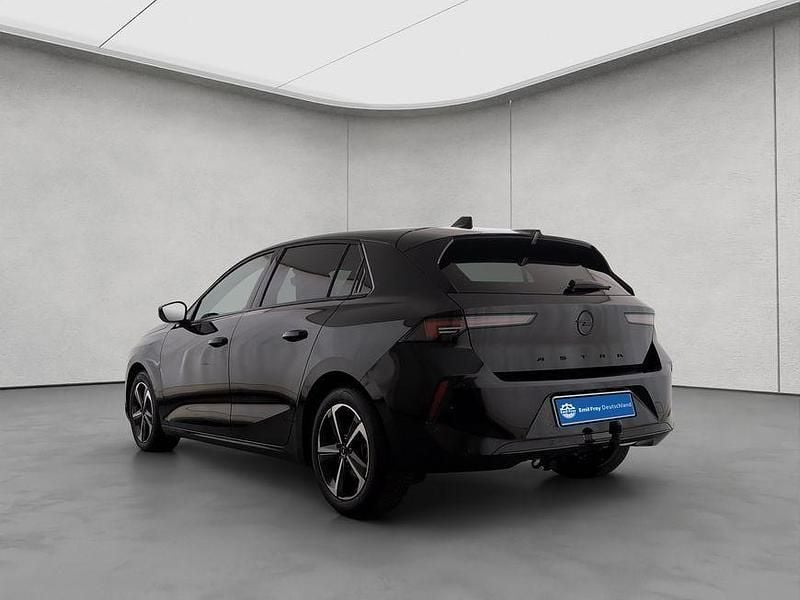 Gebraucht Opel Astra 131 PS (96 kW) 2025 Schwarz Limousine