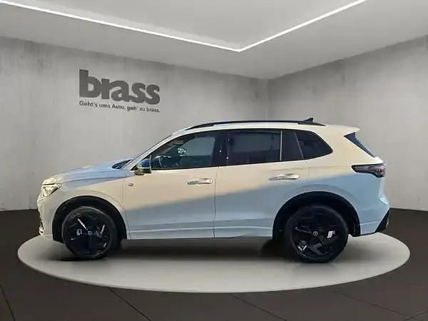 Neu VW Tiguan 150 PS (110 kW) 2026 Pure white SUV