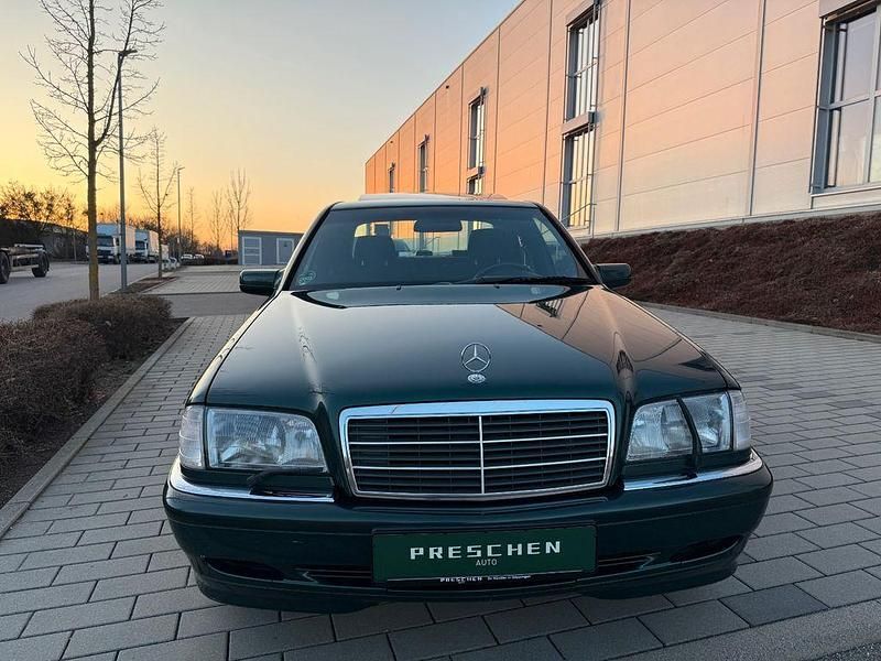 Gebraucht Mercedes C240 Elegance 170 PS (125 kW) 1998 Grün Limousine