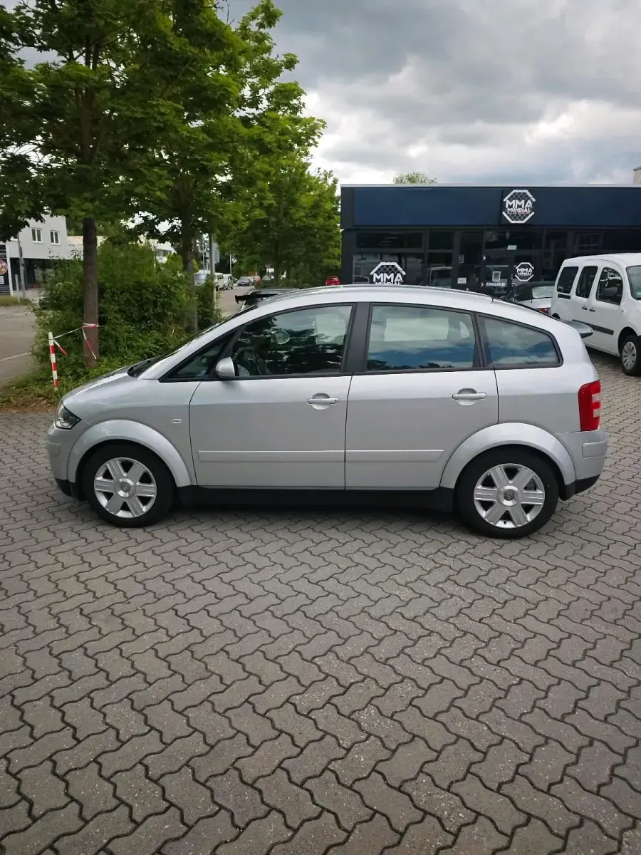 Gebraucht Audi A2 75 PS (55 kW) 2002 Silber Kleinwagen