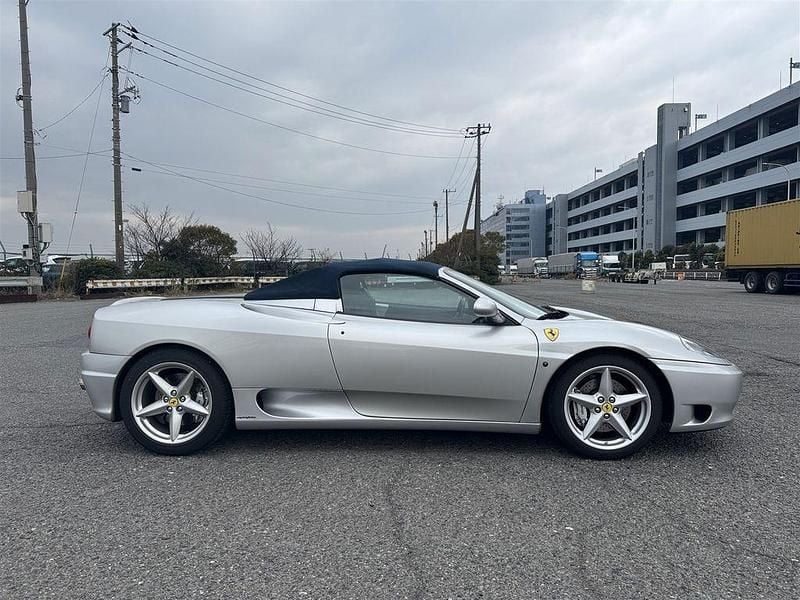 Gebraucht Ferrari 360 400 PS (294 kW) 2004 Silber Cabrio