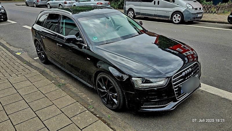 Schwarz Gebraucht 2015 Audi A4 S-Line Kombi | 10.500 € (Etwas zu teuer) - Bild 1/4
