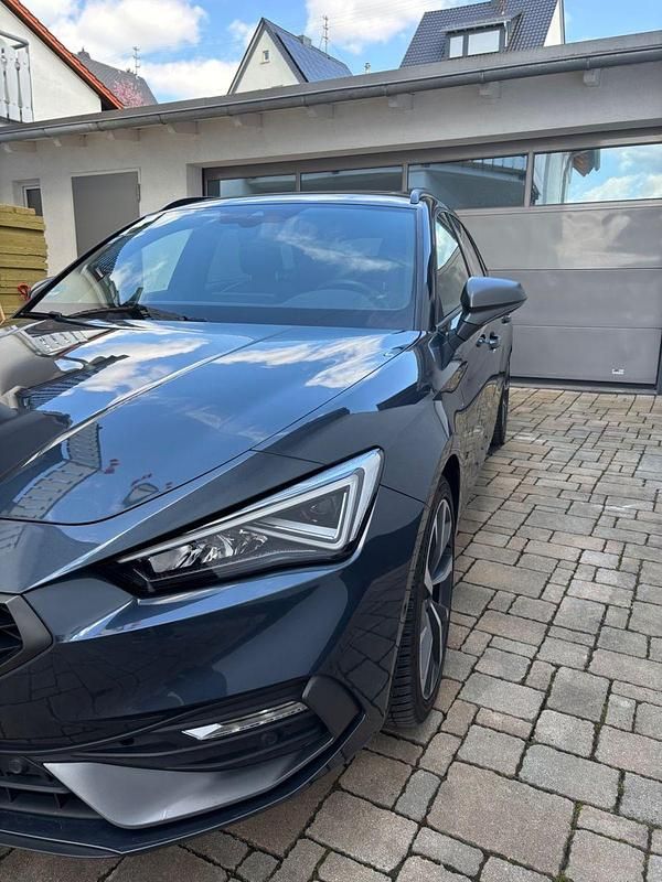 Gebraucht Seat Leon 4Drive 150 PS (110 kW) 2020 Grau Kombi