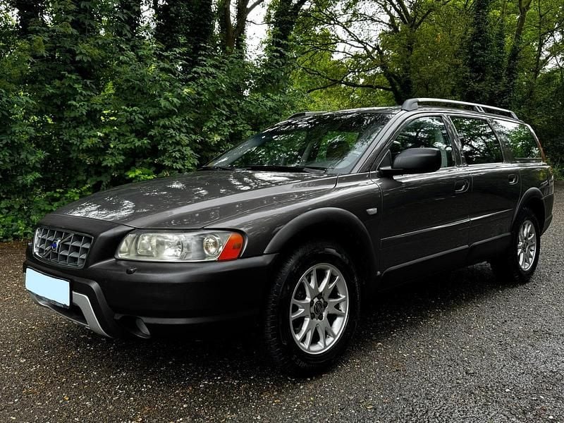 Grün Gebraucht 2004 Volvo XC70 SUV | 3.299 € (Superpreis) - Bild 1/4