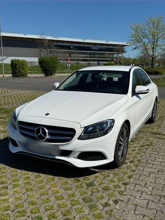 Gebraucht Mercedes C220 170 PS (125 kW) 2016 Weiß Limousine