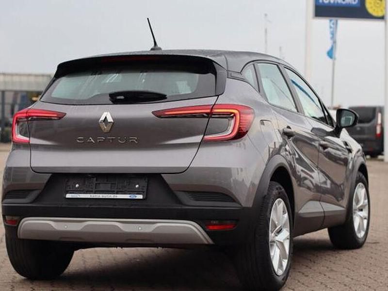 Gebraucht Renault Captur Equilibre 91 PS (66 kW) 2023 Grau SUV
