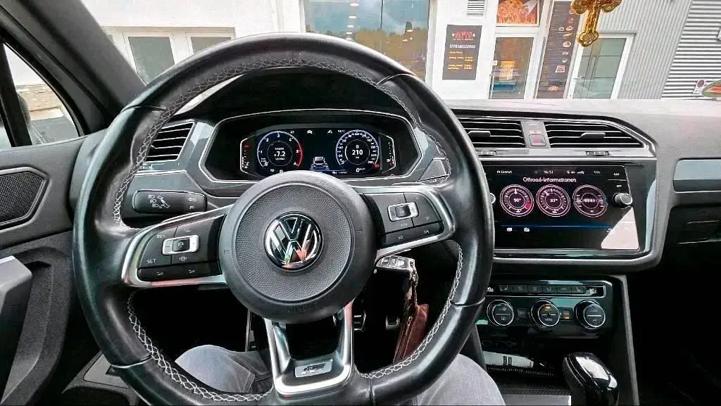 Gebraucht VW Tiguan 239 PS (175 kW) 2020 Beige SUV
