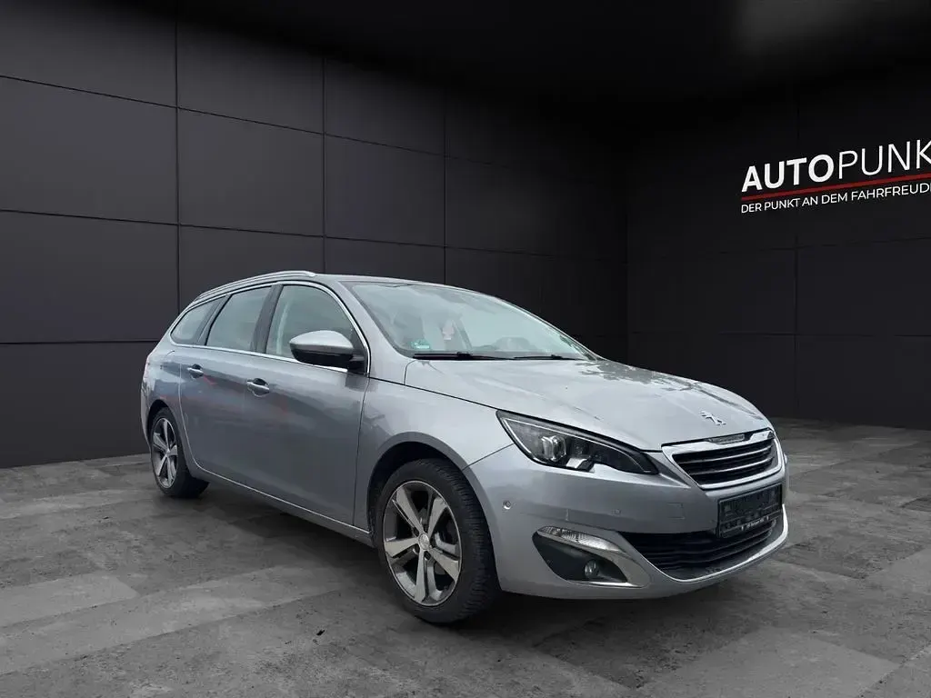 Gebraucht Peugeot 308 SW Allure 131 PS (96 kW) 2015 Grau Kombi