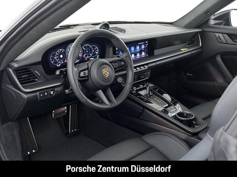 Neu Porsche 992 541 PS (397 kW) 2026 Violett Cabrio
