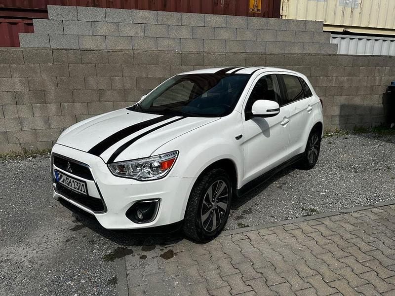 Weiß Gebraucht 2015 Mitsubishi ASX Classic Collection Plus SUV | 8.000 € (Fairer Preis) - Bild 1/4
