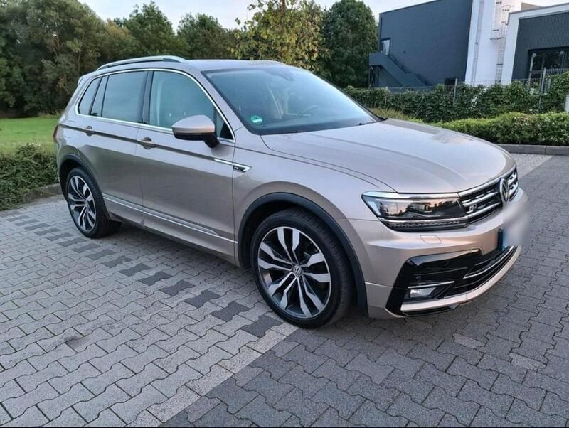 Beige Gebraucht 2017 VW Tiguan R-line SUV | 24.500 € (Fairer Preis) - Bild 1/4