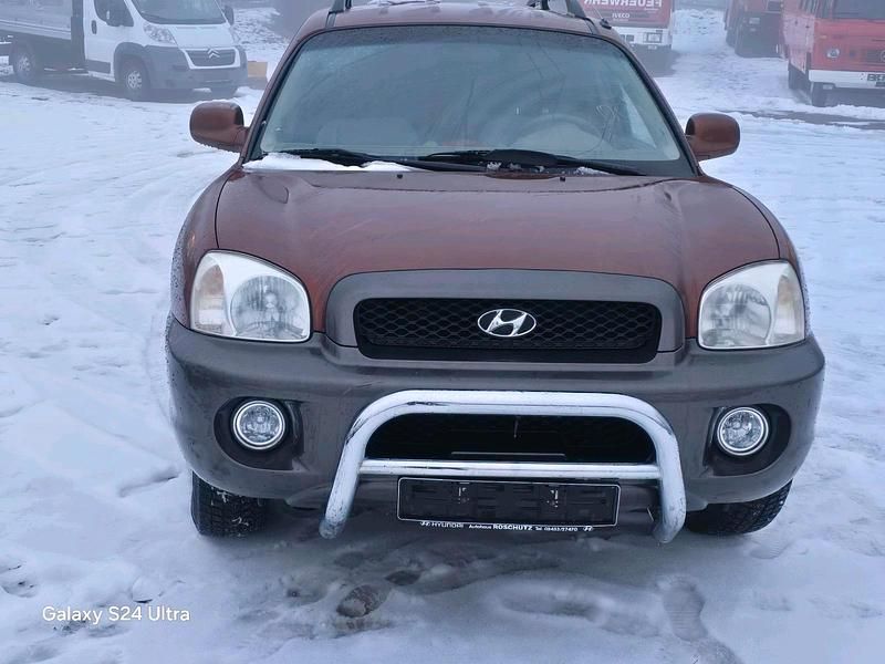 Gebraucht Hyundai Santa Fe 147 PS (108 kW) 2001 Orange SUV