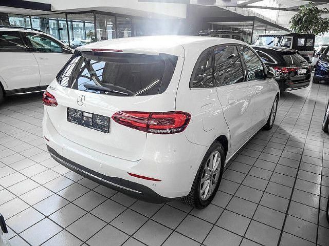 Gebraucht Mercedes B250e 218 PS (160 kW) 2022 Van / Kleinbus